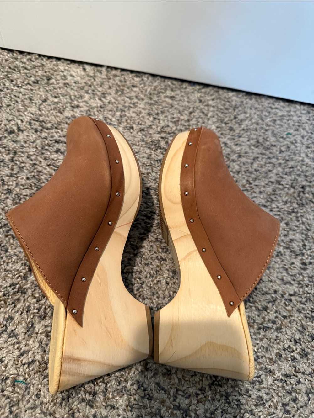 Cordani Milagro clogs in light brown size 8.5 NWOT - Picture 1 of 10